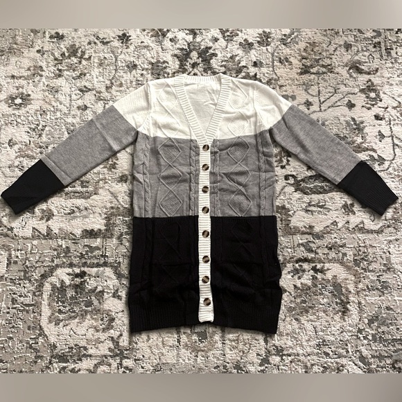 New Cozy Longline Cardigan Chunky Knit Colorblock Long Sleeves White Gray Navy - Picture 13 of 16